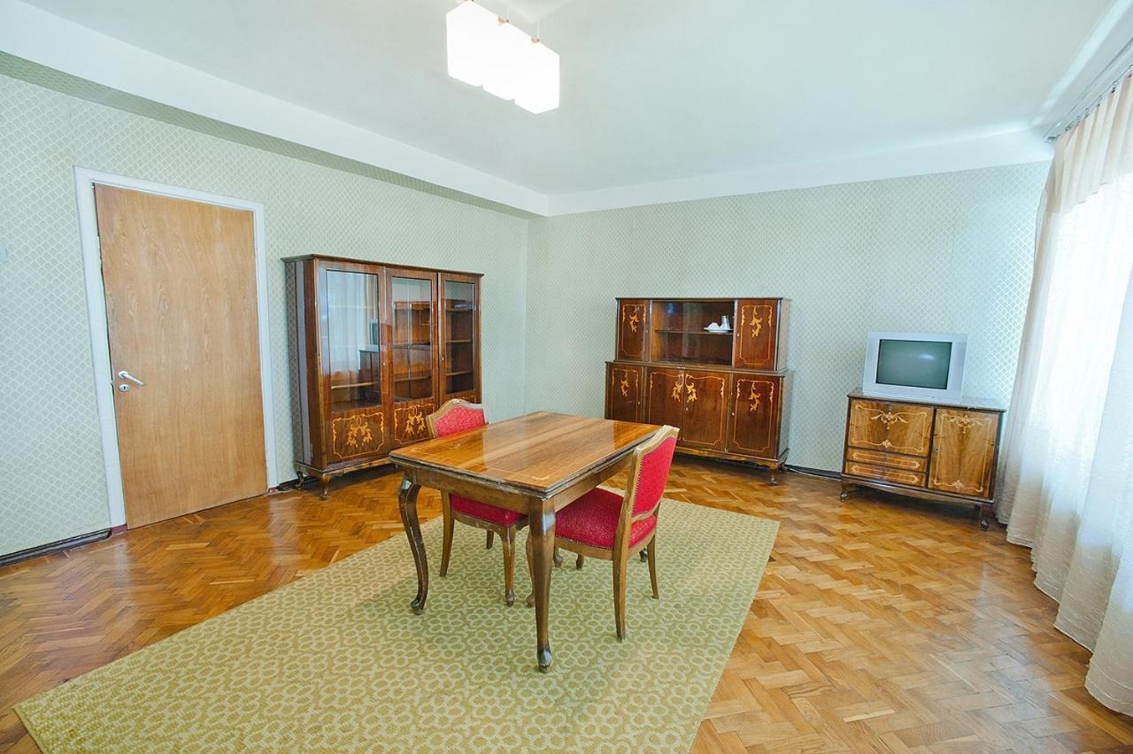 Hôtel Gosdacha Ldzaa à Lidzava Extérieur photo