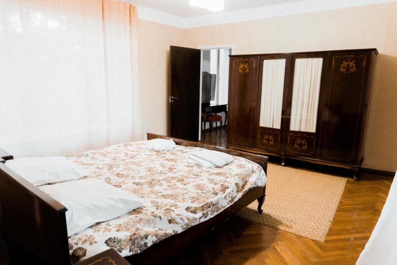 Hôtel Gosdacha Ldzaa à Lidzava Extérieur photo